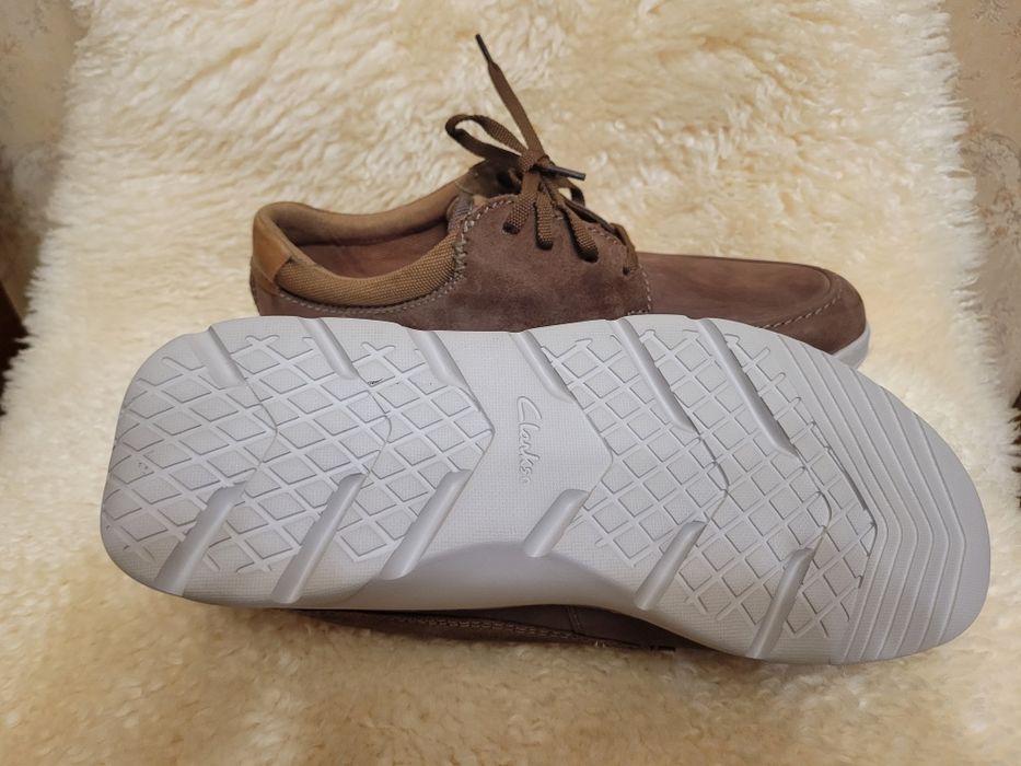 Нові шкіряні чоловічі туфлі кросівки Clarks 41,5