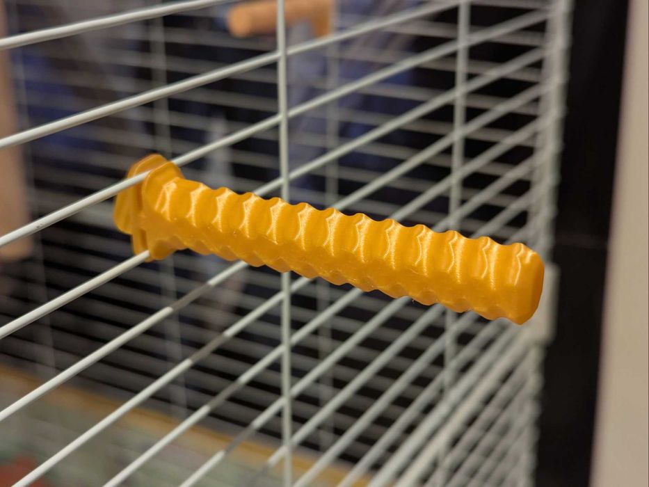 Żerdź dla Ptaka do Klatki. Druk 3D. Bezinwazyjny Montaż.