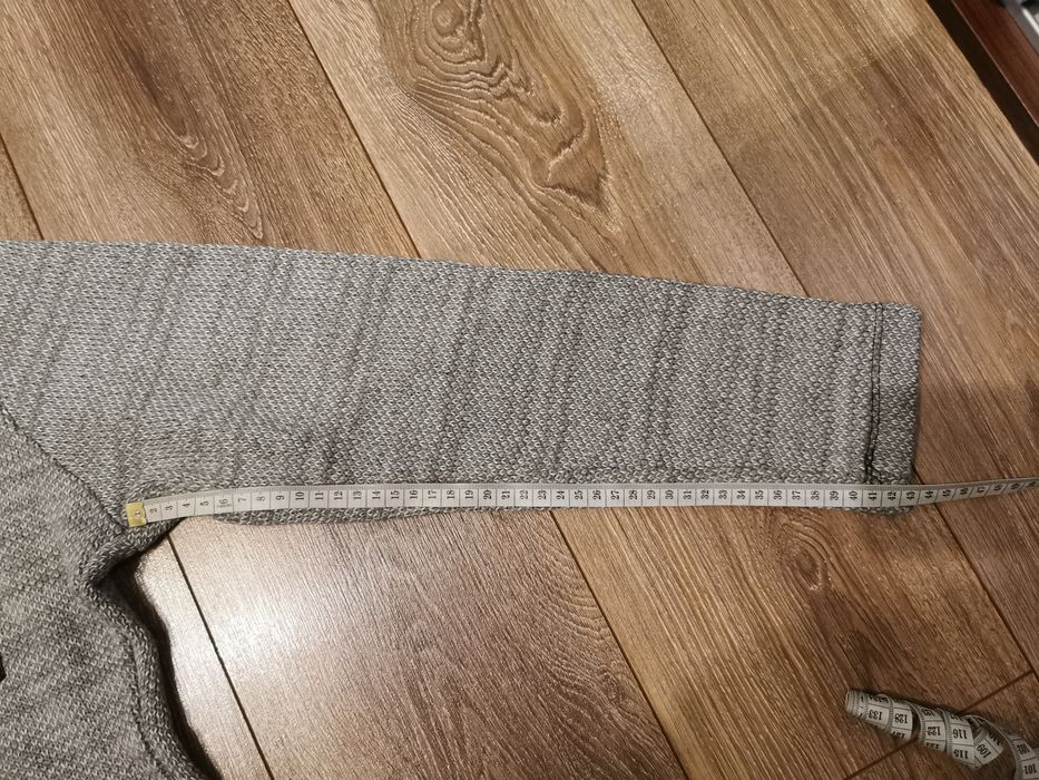 Szary, melanżowy sweter, sweterek z wstawkami z eko skóry L XL 40 42