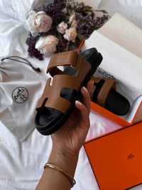 Жіночі сандалі Hermes Chyrpe Sandals Premium коричневий з чорним h002