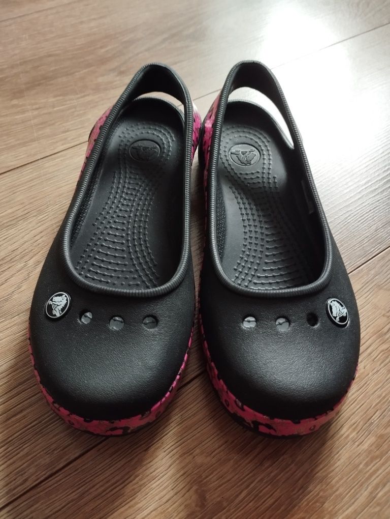 Балетки Crocs J3