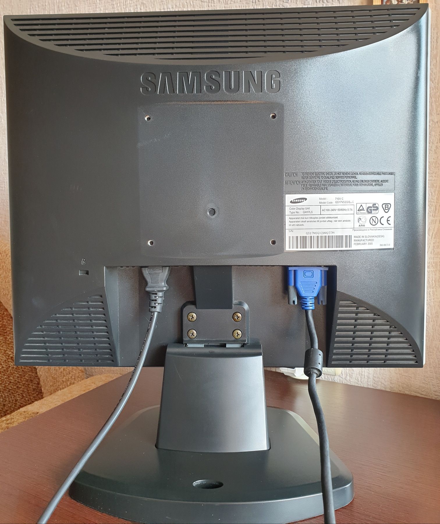 Монитор Samsung 17" 710V C