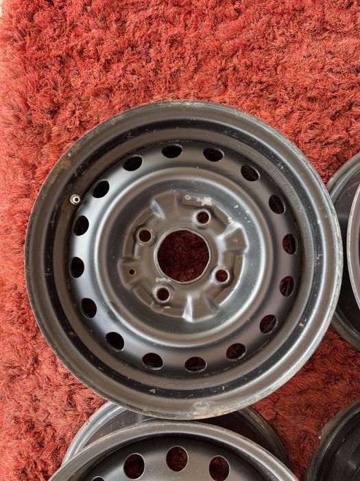Original Nissan NV200 R14 4x114,3