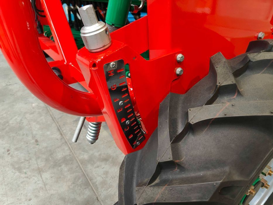 Siewnik Rzędowy Nabudowany AGRO-MASZ SR251 SR250 SR300 NOWY MODEL 2025