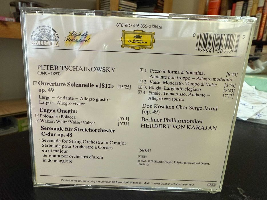 Tchaikovsky – Ouverture Solennelle 1812; Streicherserenade – Karajan
