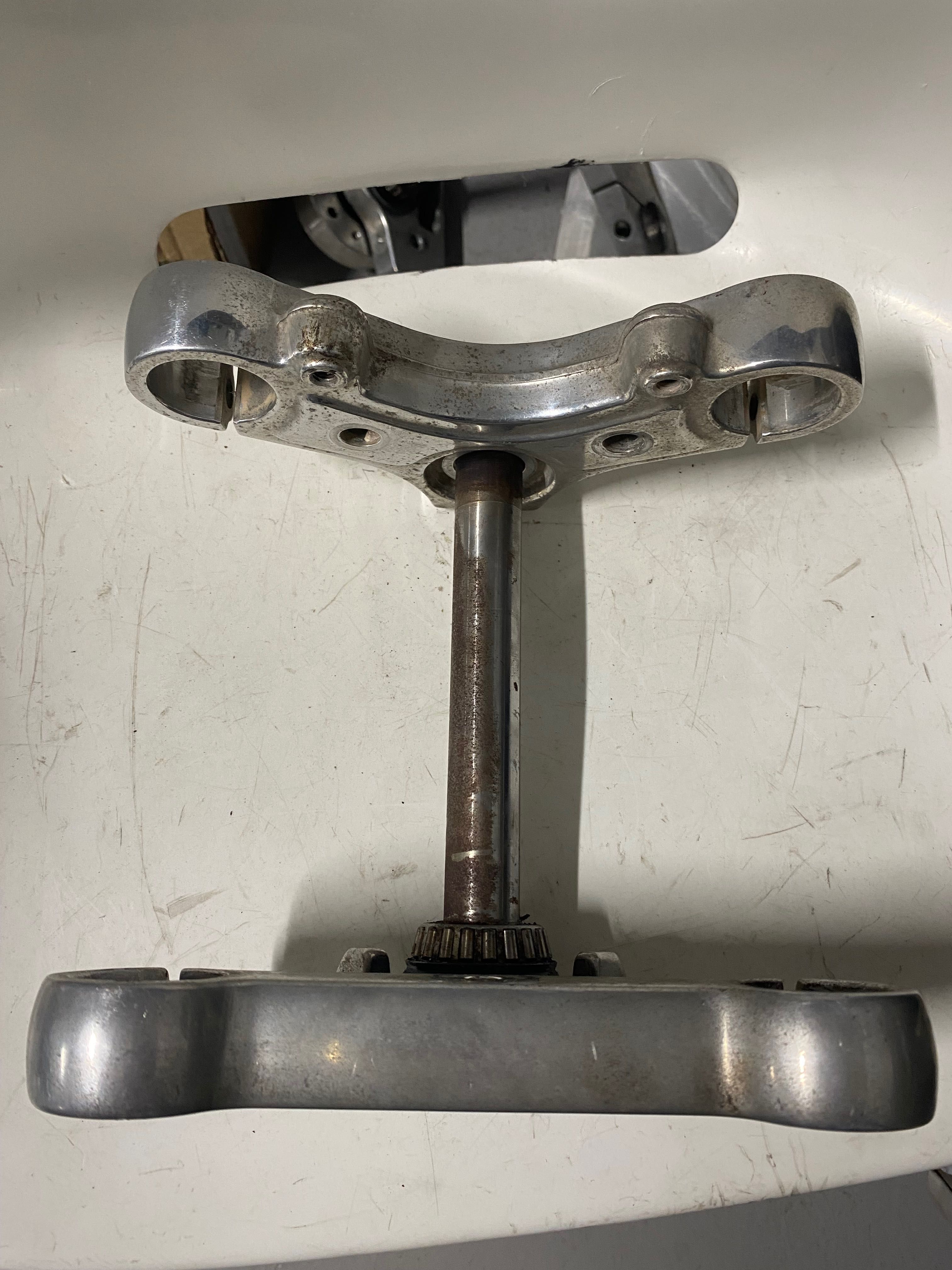 Harley Davidson Sportster ou Dyna T largos Peseiras avancadas