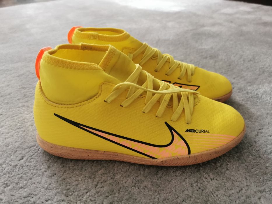 Halówki Nike Mercurial Superfly 9 rozm 35