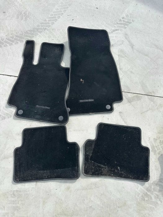 Mercedes E-Klasa W213 Dywaniki Komplet Welur Welurowe