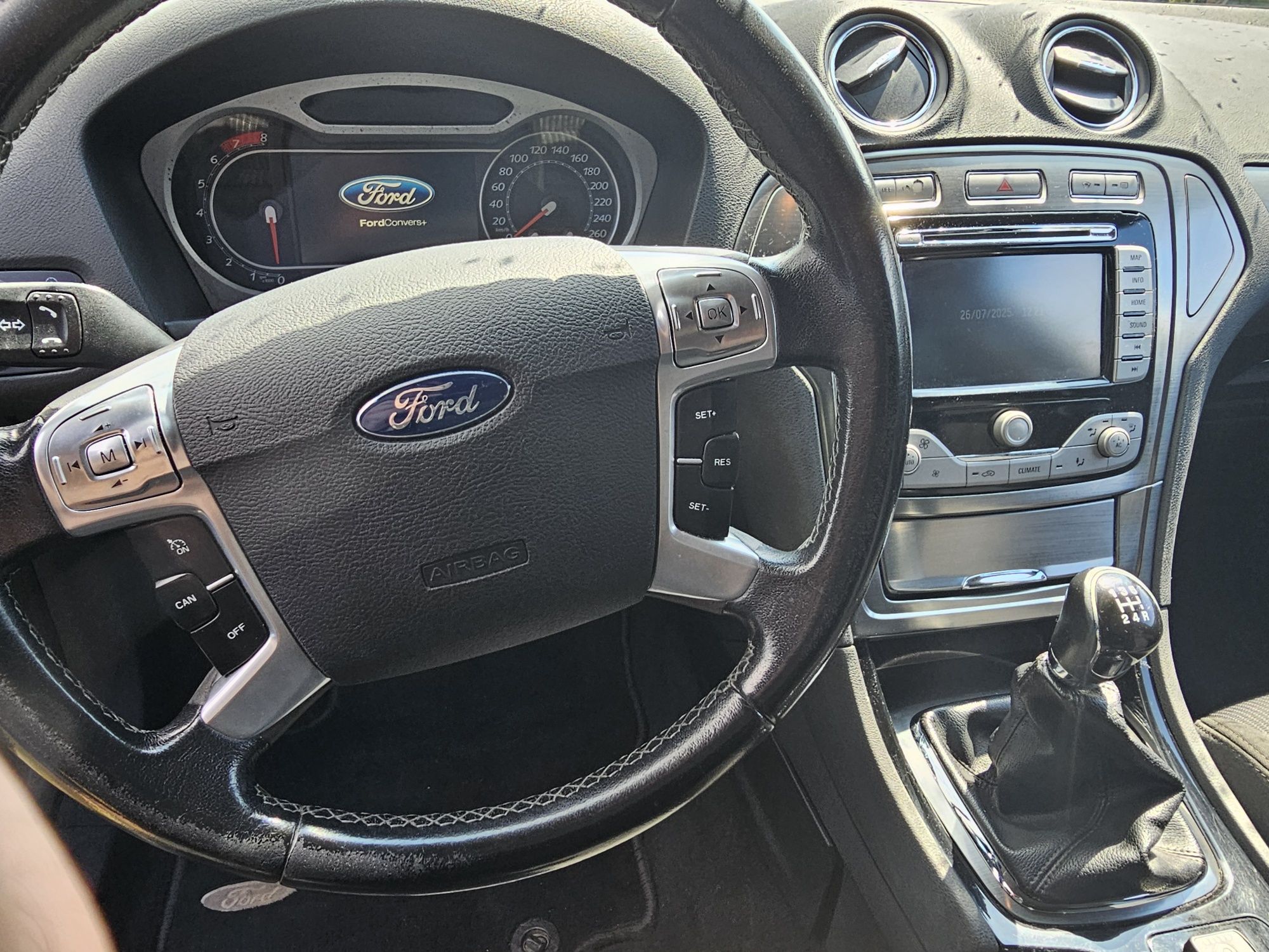 Ford mondeo mk4 titanium