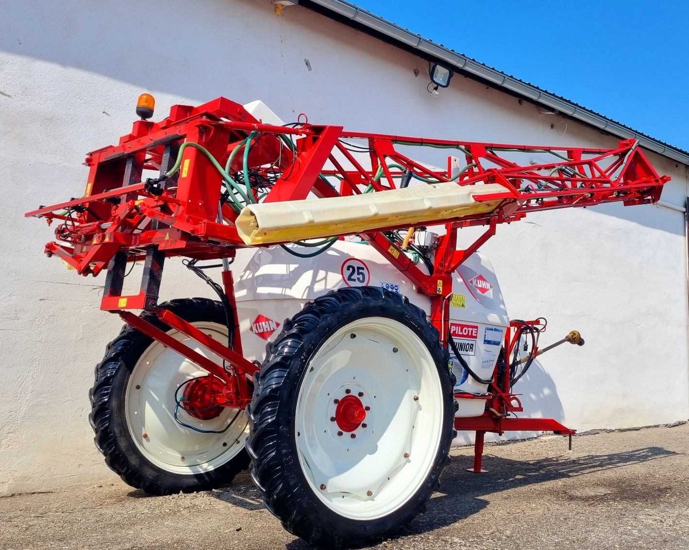Opryskiwacz Kuhn Pilote Plus 2000l 21/18m stan B.Dobry 2003r.