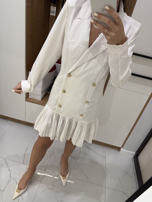 Сукня-жакет з костюмної тканини