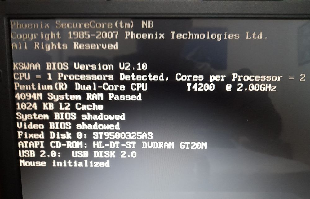 Vendo  Computador Portátil Toshiba (PARA DESOCUPAR)