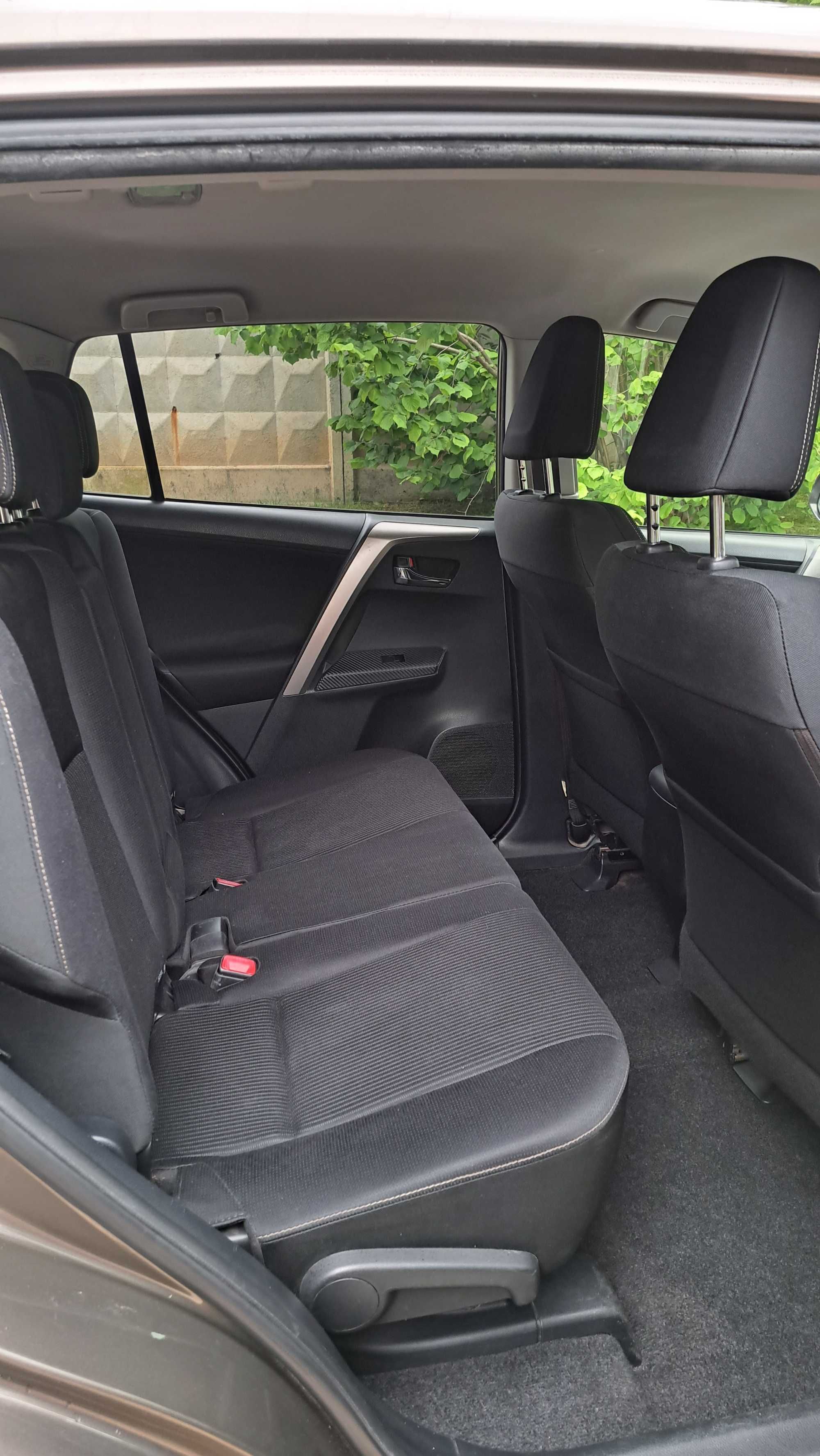 Продам автомобіль TOYOTA RAV