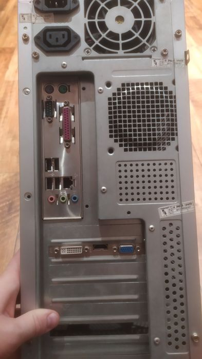 Продаю комп'ютер + монітор Samsung 19 дюймів