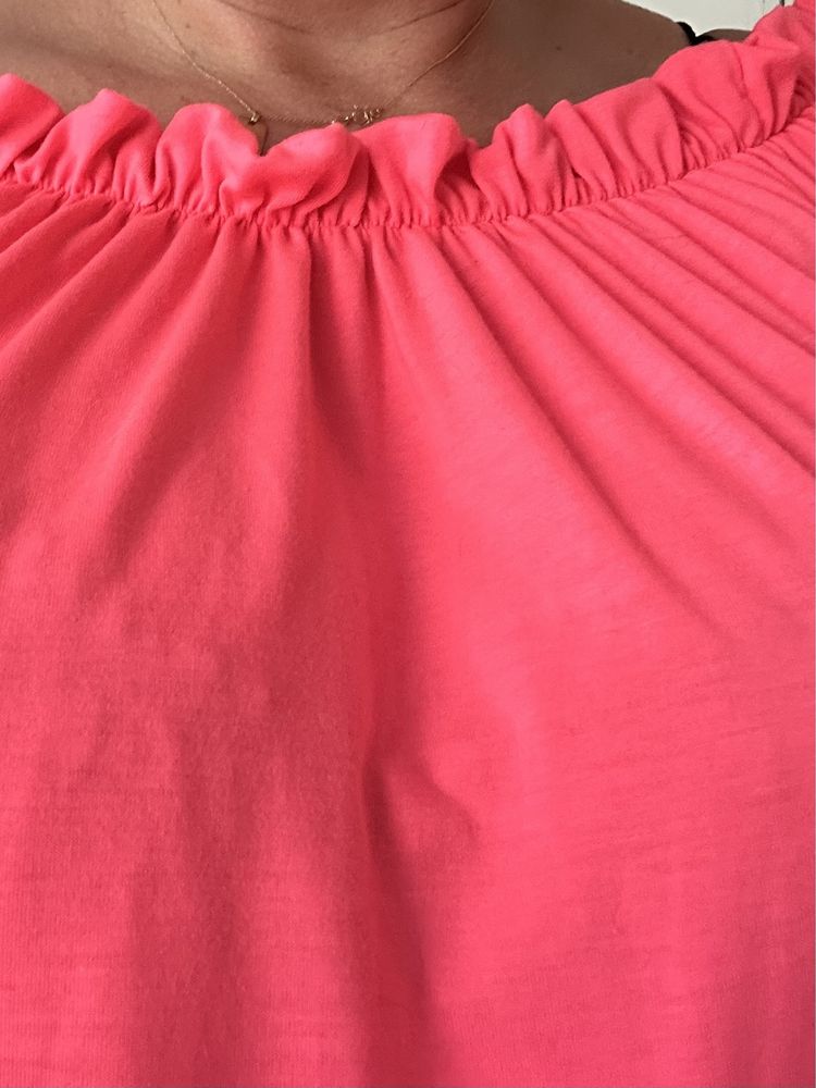 Jaskrawo różowa sukienka od rozm 42 do 48