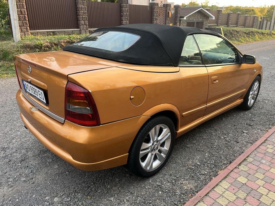 Opel Astra  1.6 бензин