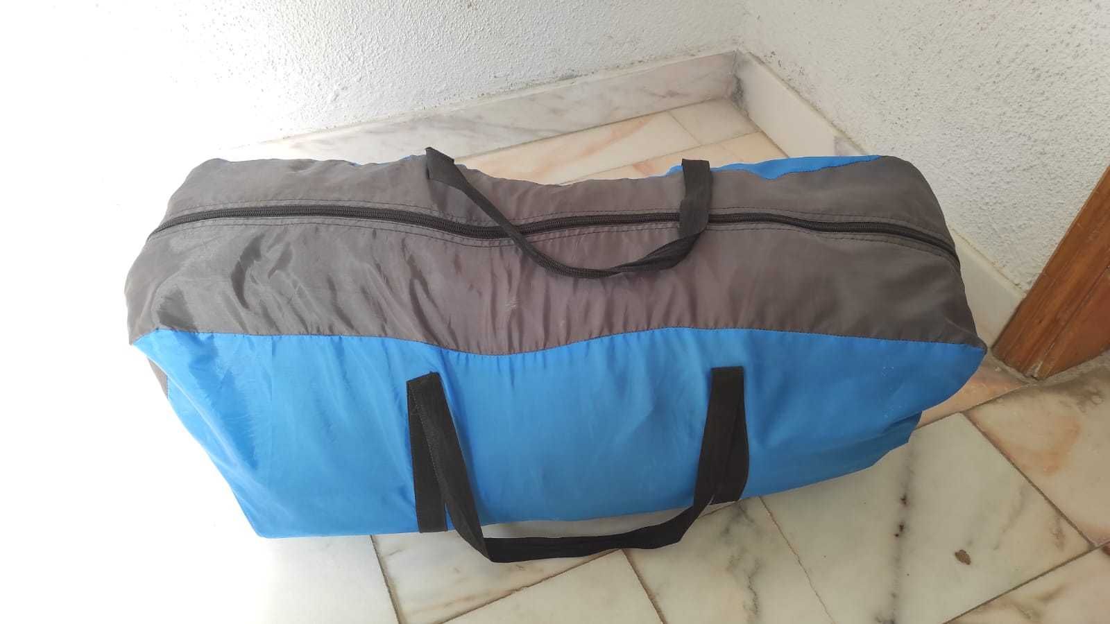 Tenda com 3 quartos