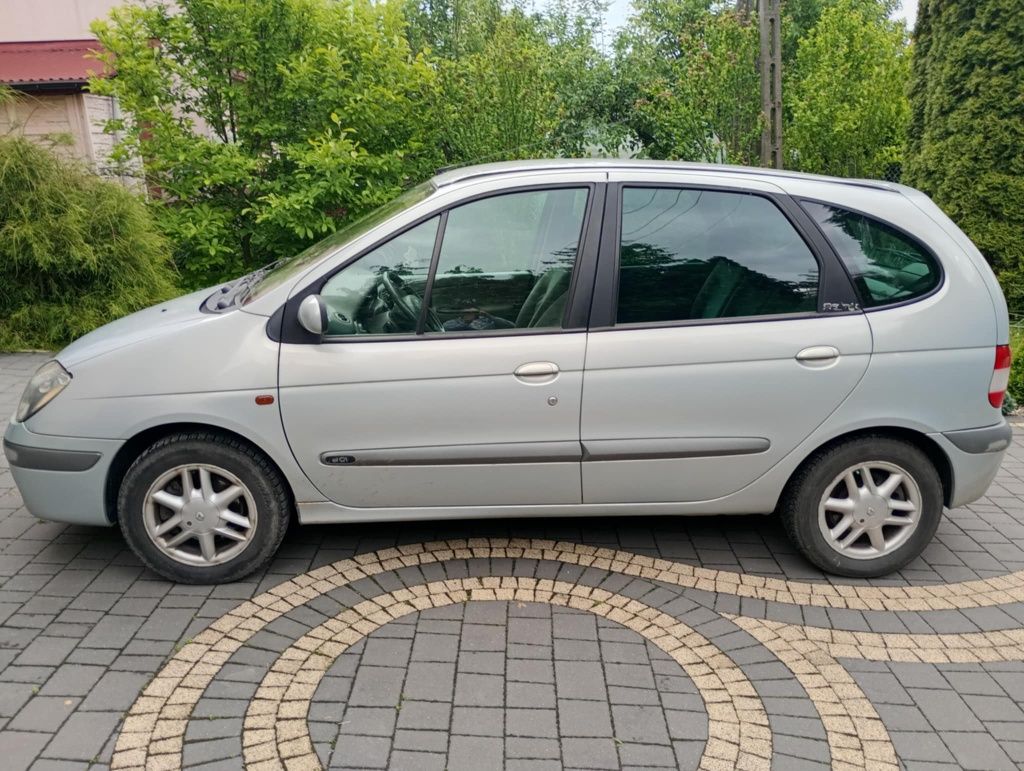 Renault Scenic 1.9 dci 2003 r.