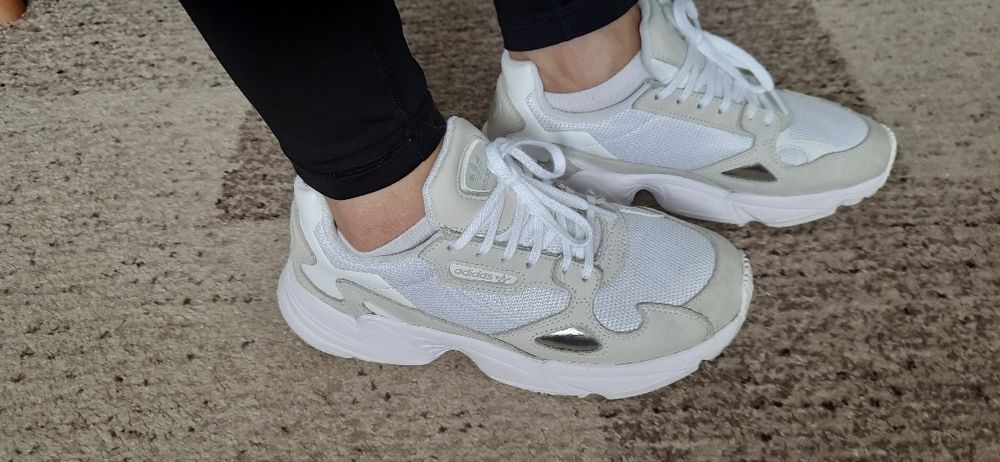Кросівки жіночі Adidas