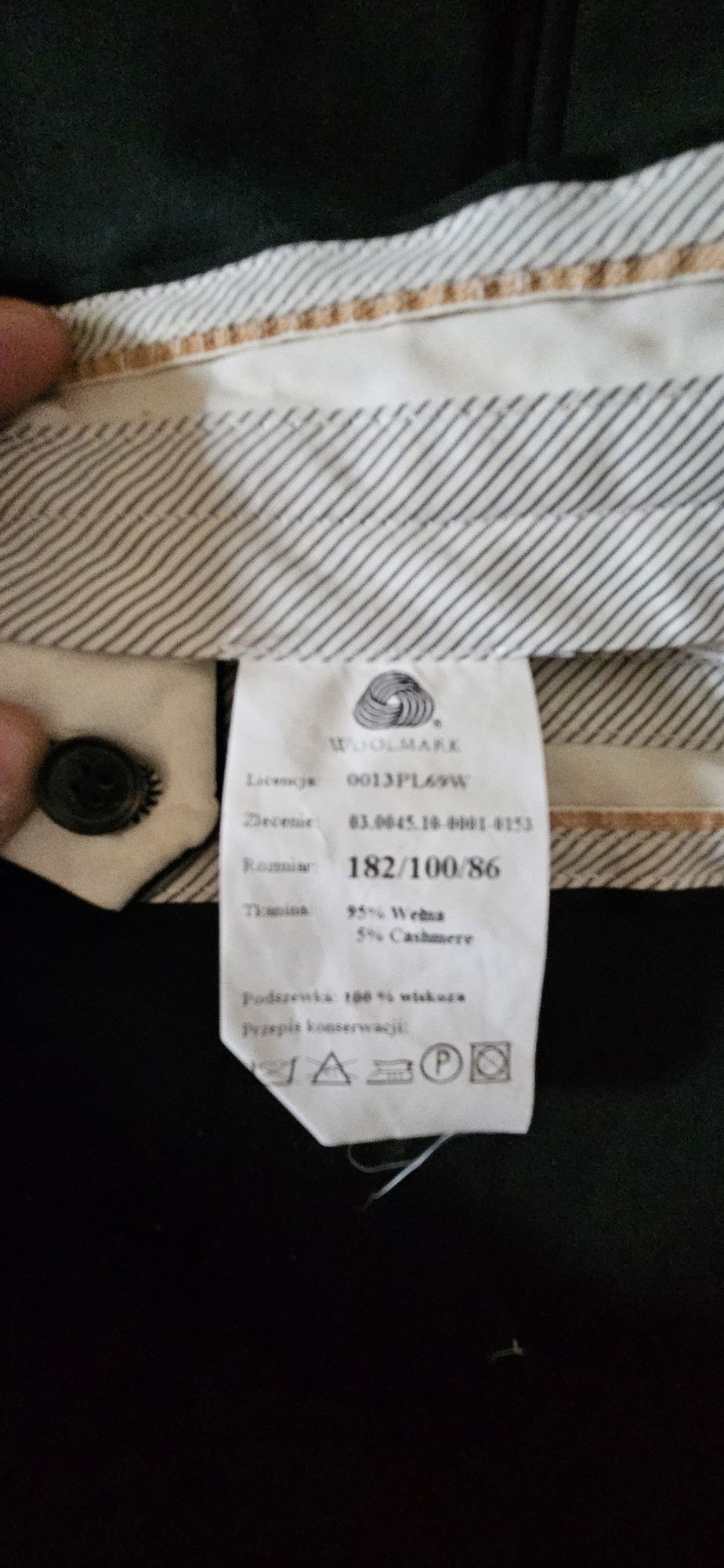 Smoking  czarny wełna z kaszmirem Lantier Vistula.