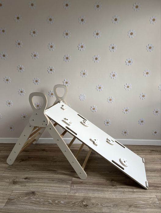 Drabinka z uchwytami + zjeżdżalnia Juupi