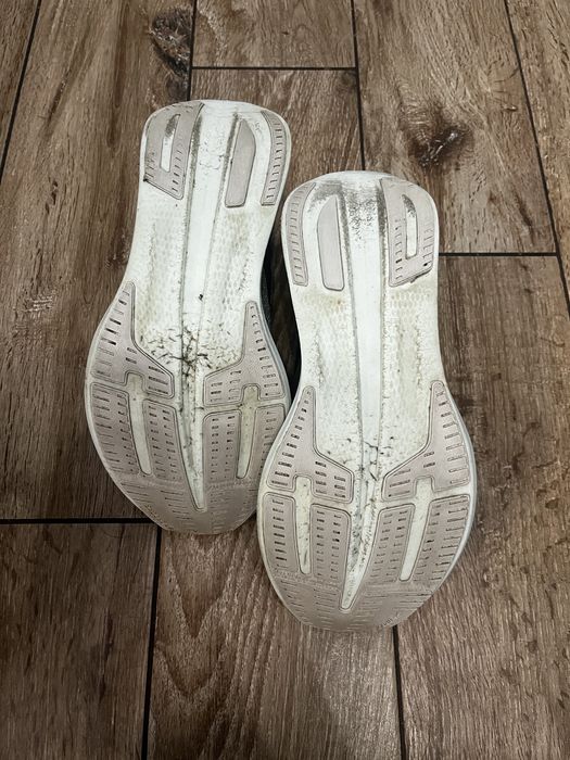 Buty do biegania Brooks Hyperion Elite 3 z karbonem