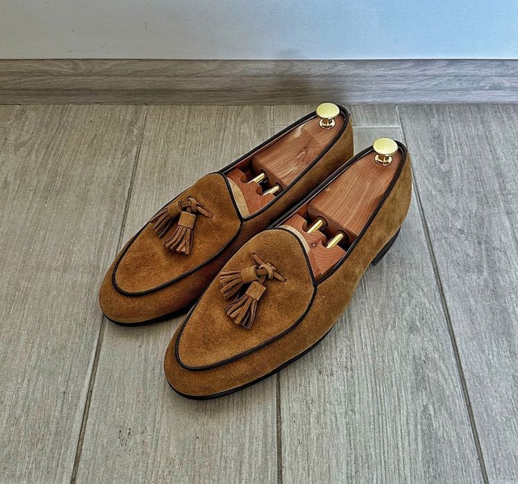 Чоловічі коричневі бежеві замшеві бельгійські лофери Berwick 1707 43