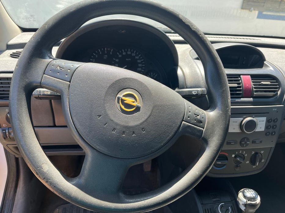 Opel Combo bem conservado