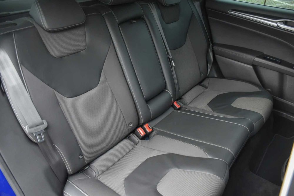 Ford Mondeo      2016