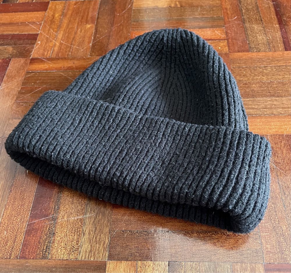 Gorro de malha preta