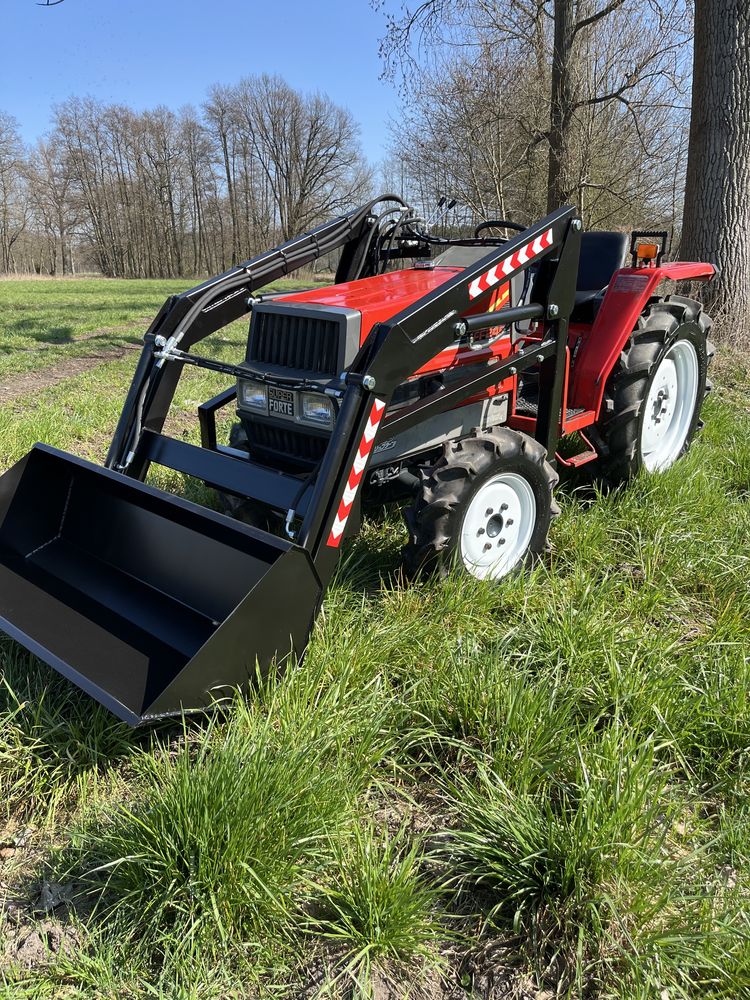 Traktorek yanmar ff-245 wspimaganie. Tur