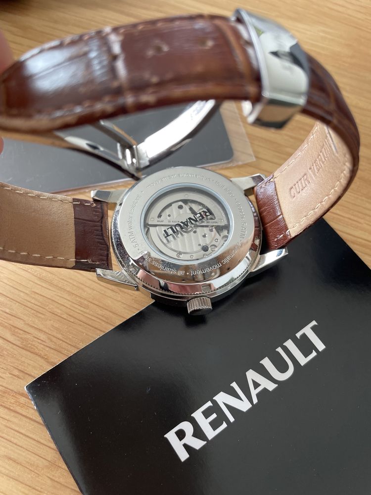 Zegarek automatyczny Renault, Miyota 821A