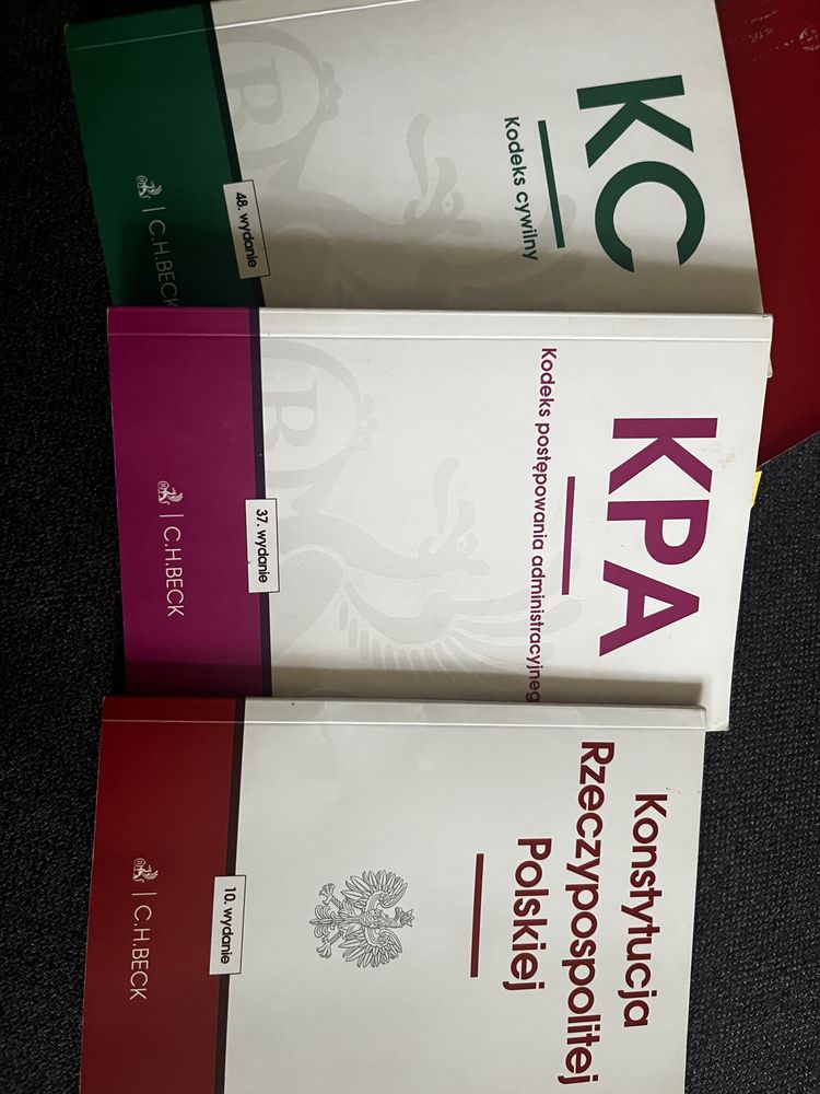 Książki prawo administracyjne,kpa,konstytucja