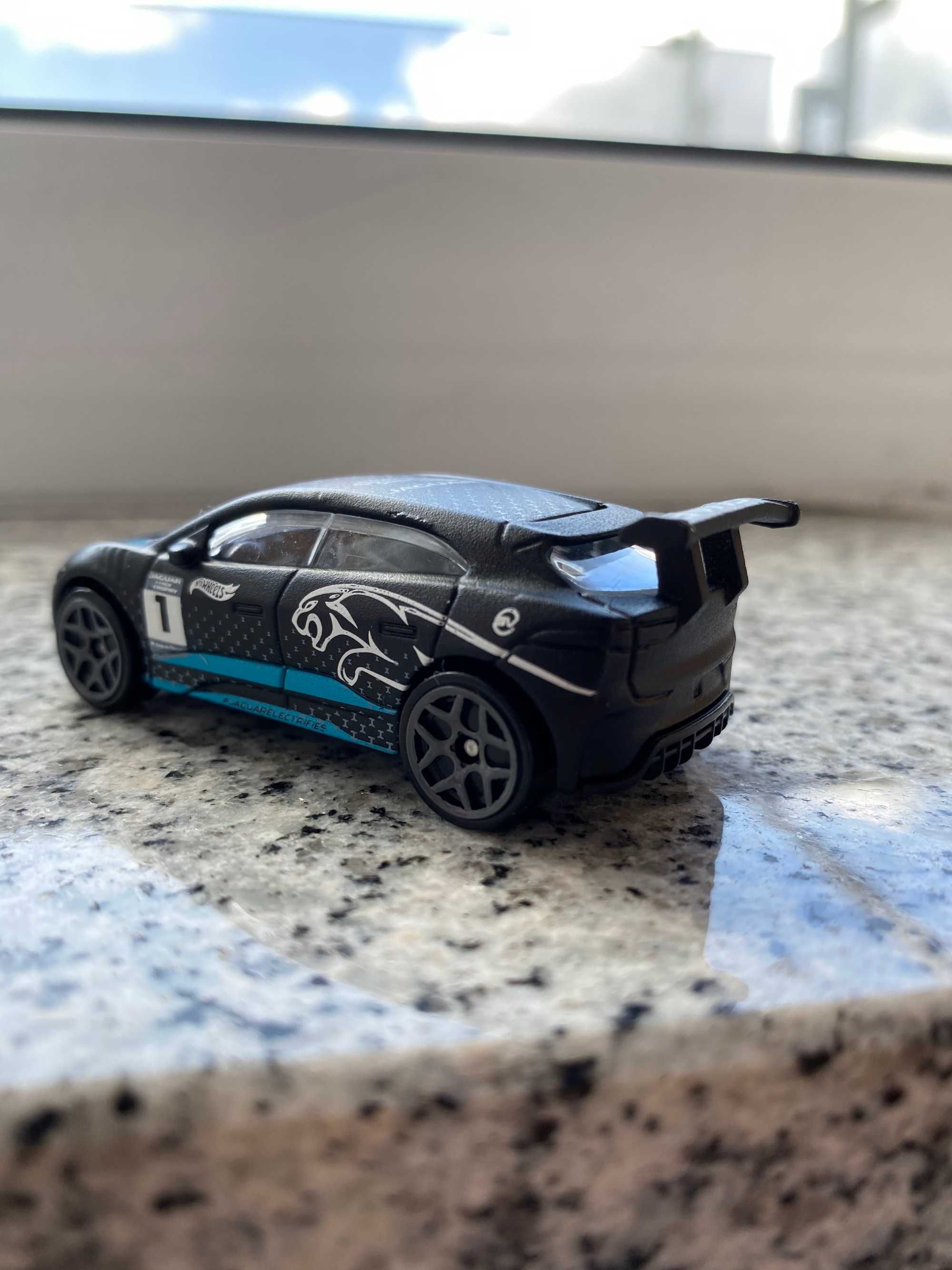 Hot Wheels - "Jaguar I-Pace eTrophy"