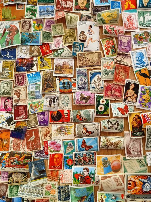 Znaczki pocztowe CAŁY ŚWIAT 100szt + 10szt GRATIS