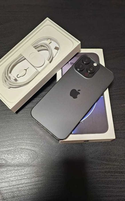 iPhone 16 Pro Max - 100% Bateria