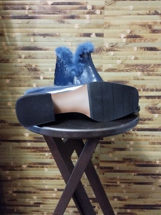 Стильные женские ботинки