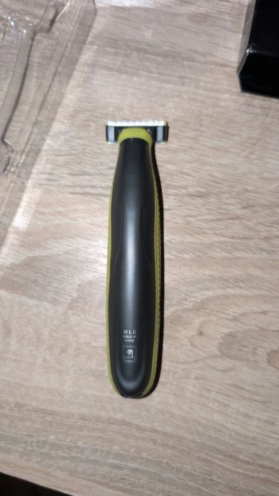 Акумуляторний тример MLG LT-187 бритва типу oneblade