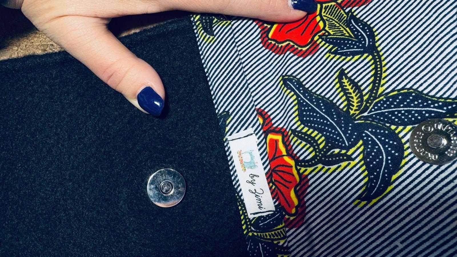 Torebka Kopertówka Magiczne Kwiaty ukryte w Czernii