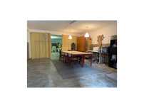 Garagem 70m2- Centro Moita