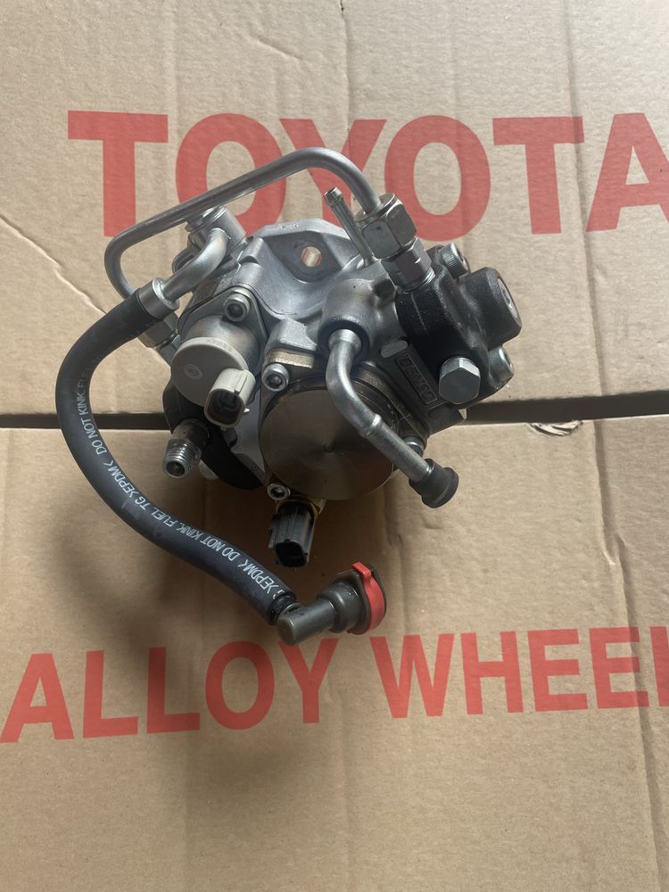 Pompa Wtryskowa paliwa Toyota nowa Denso Rav4 Verso Avensis inne 2.2