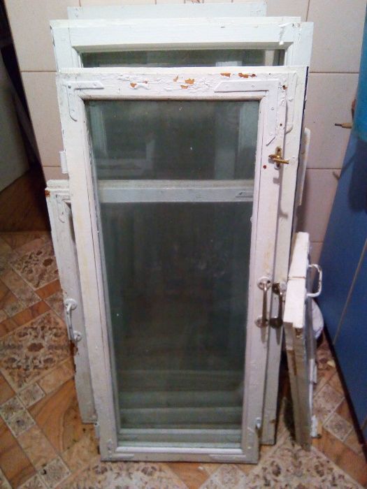 Оконные рамы застеклённые - для теплиц и других целей .