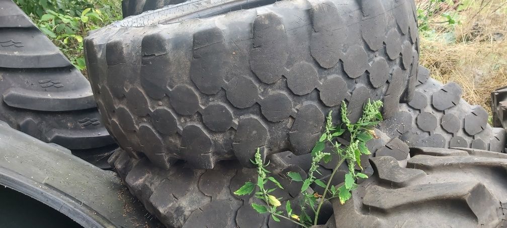 Opony Michelin 12.5/80 R 18