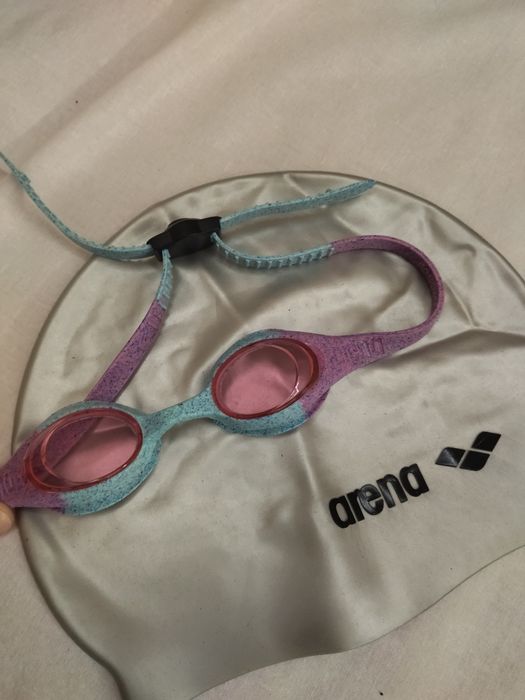 Окулярі для басейну