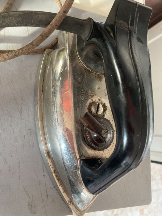 Утюг СССР УЕ-5 600 Ватт