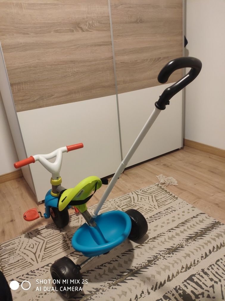 Triciclo smoby para crianças.