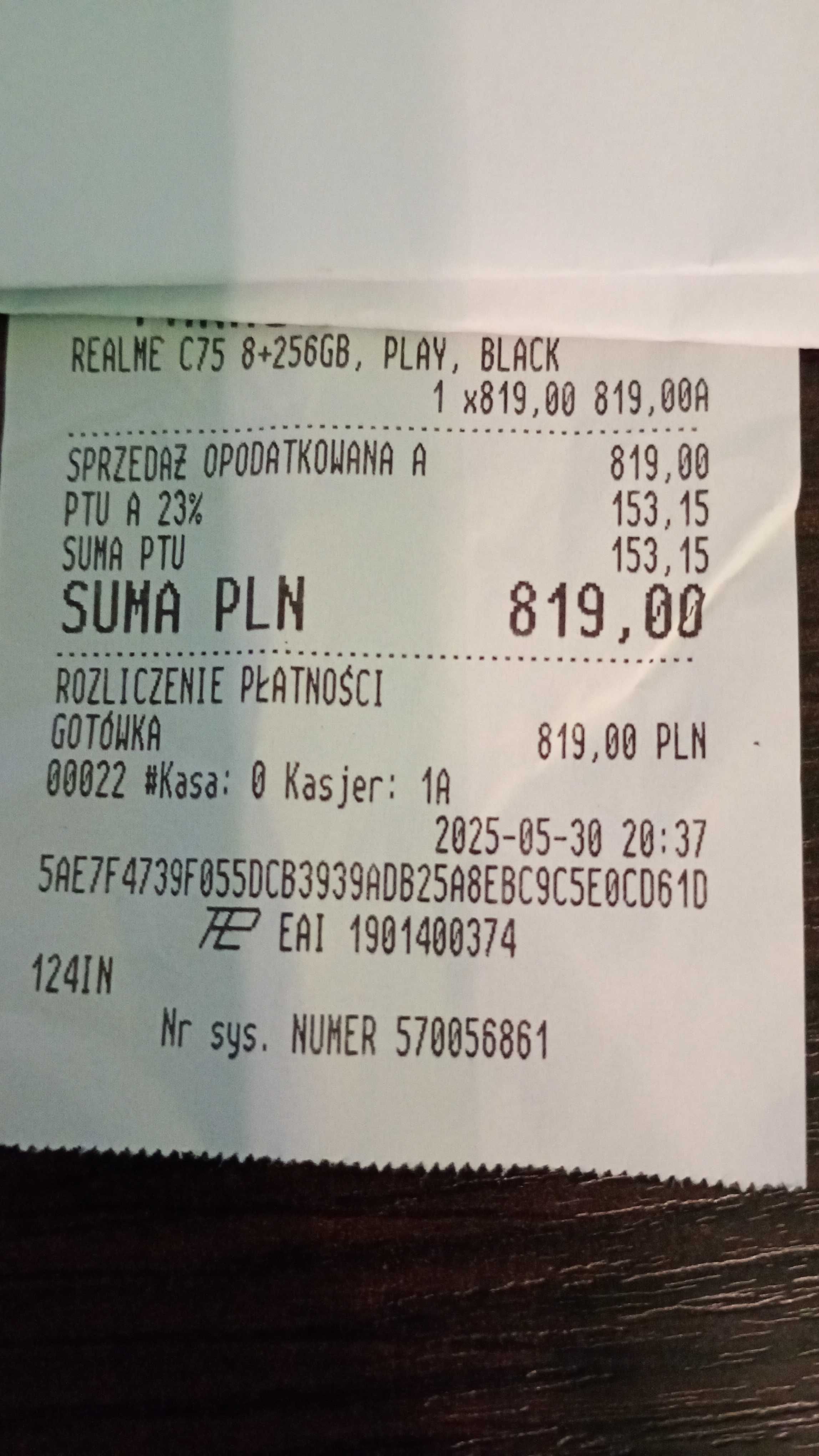 Nowy. Smartfon Realme C75