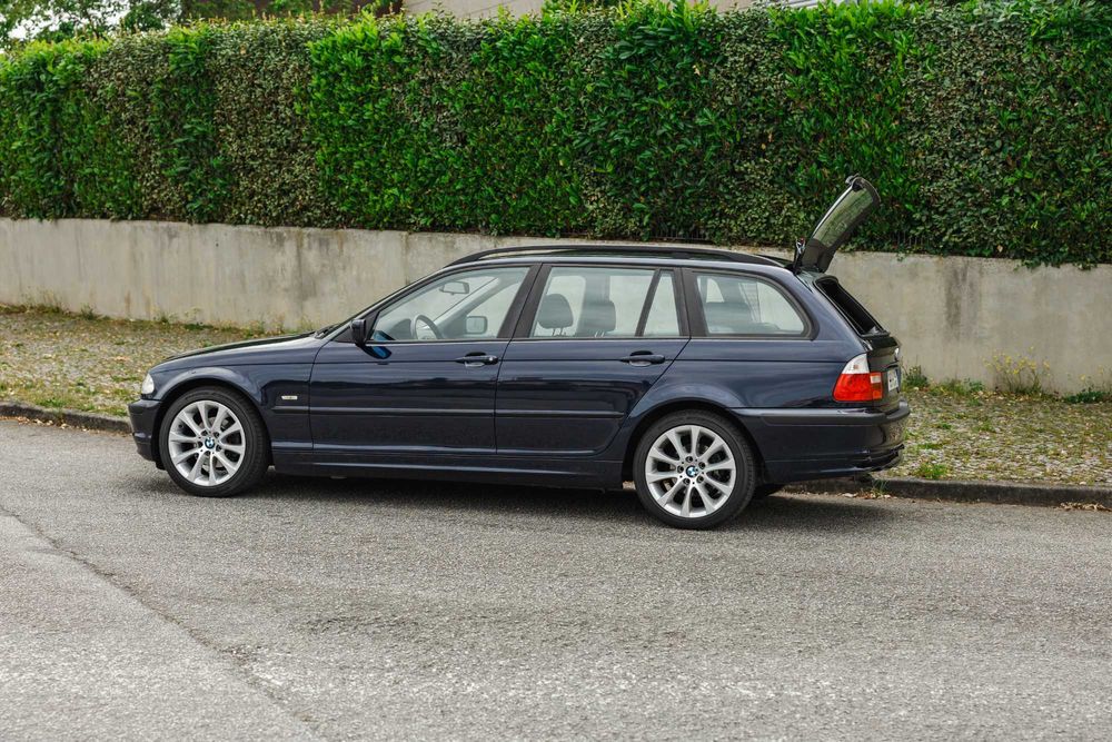 BMW 320d Touring  136cv