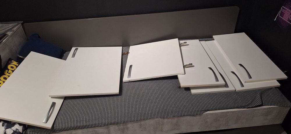 Fronty szafek kuchennych biale na zamówienie 7 sztuk