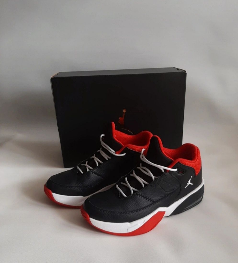 Nike Jordan Max Aura 3